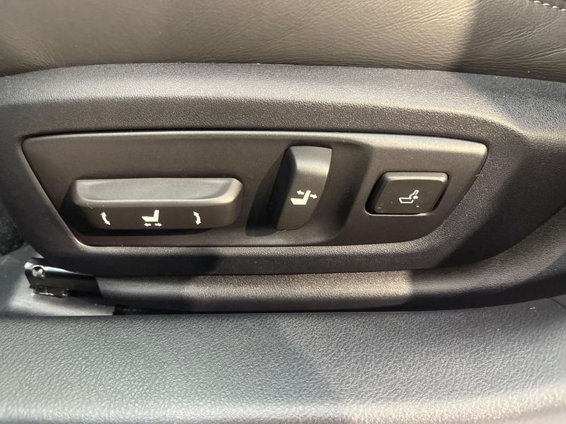 2013 Lexus GS DAA-AWL10 (UW-6a851cfb818d5)[18]