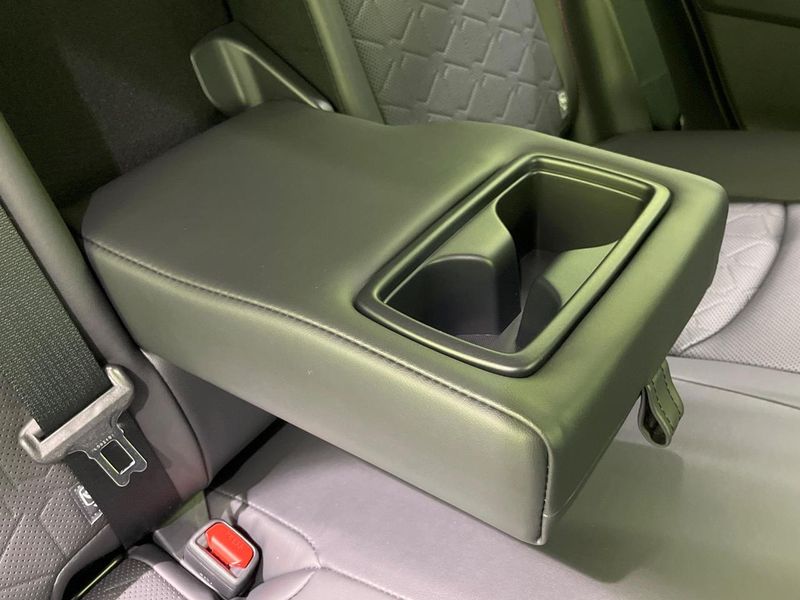 2024 Toyota RAV4 6AA-AXAH54 (UW-6a851d026a59c)[27]