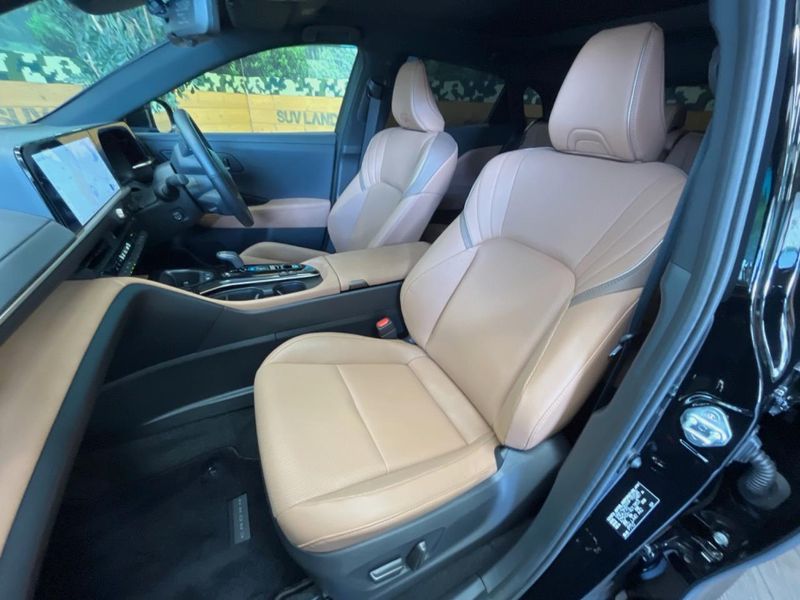 2024 Toyota Crown Sports 6AA-AZSH36W (UW-6a851d1e9e70f)[14]