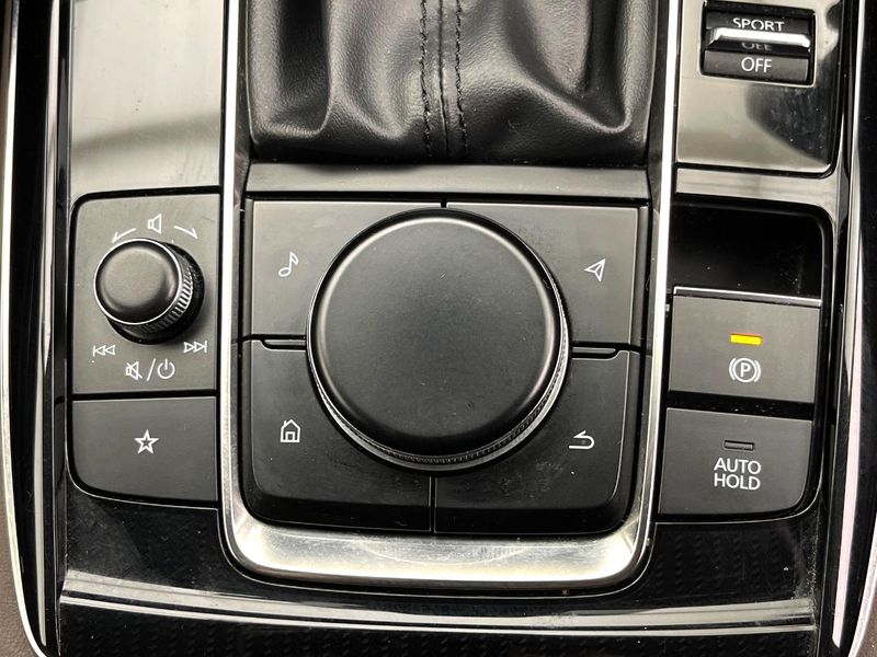 2022 Mazda CX-30 5AA-DMEJ3P (UW-6a851d66a2e77)[29]