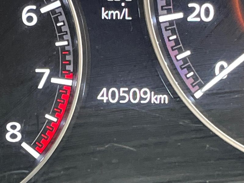 2022 Mazda CX-30 5AA-DMEJ3P (UW-6a851d66a2e77)[2]