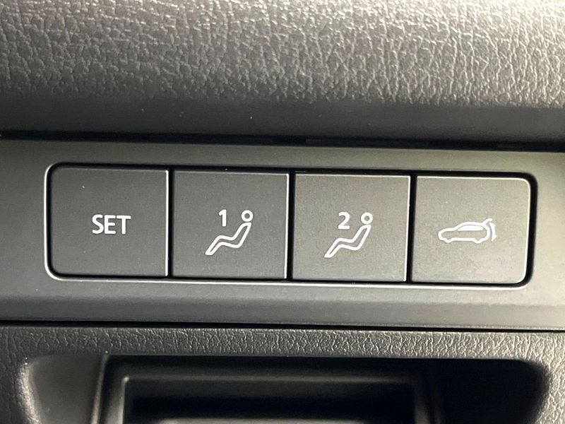 2022 Mazda CX-30 5AA-DMEJ3P (UW-6a851d66a2e77)[11]