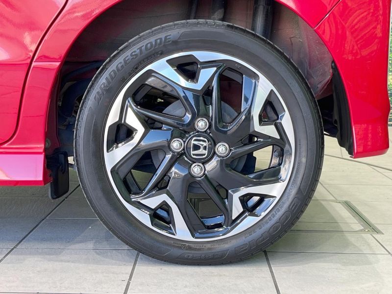 2018 Honda N-BOX CUSTOM DBA-JF3 (UW-6a851e1a3d17c)[15]