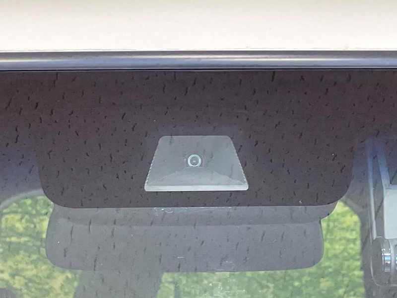 2019 Honda N-BOX CUSTOM 6BA-JF3 (UW-6a851e1bd3019)[13]