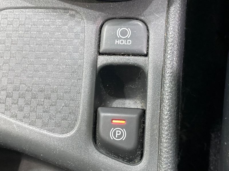 2021 Toyota Yaris Cross 6AA-MXPJ10 (UW-6a851f3ea05d2)[25]
