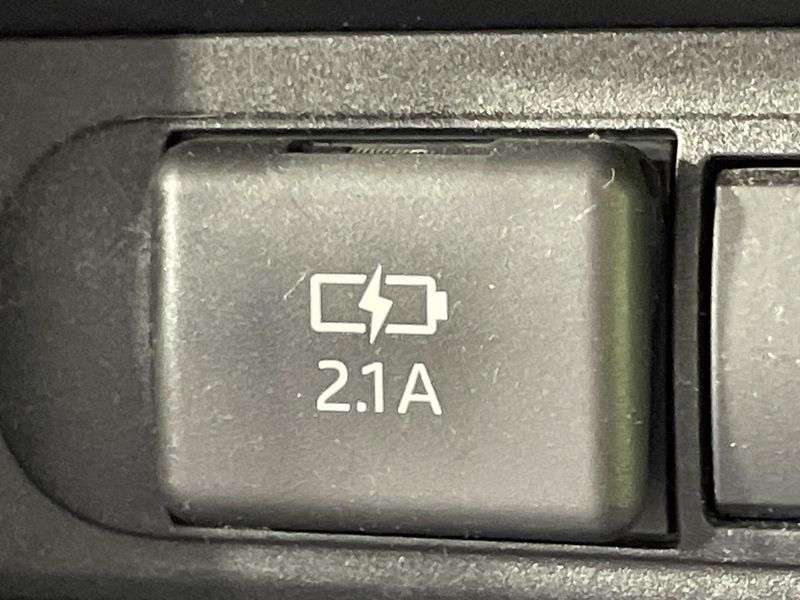 2021 Toyota Yaris Cross 6AA-MXPJ10 (UW-6a851f3ea05d2)[21]