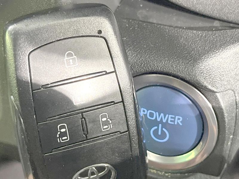 2024 Toyota Sienta 6AA-MXPL10G (UW-6a851f514ee17)[5]