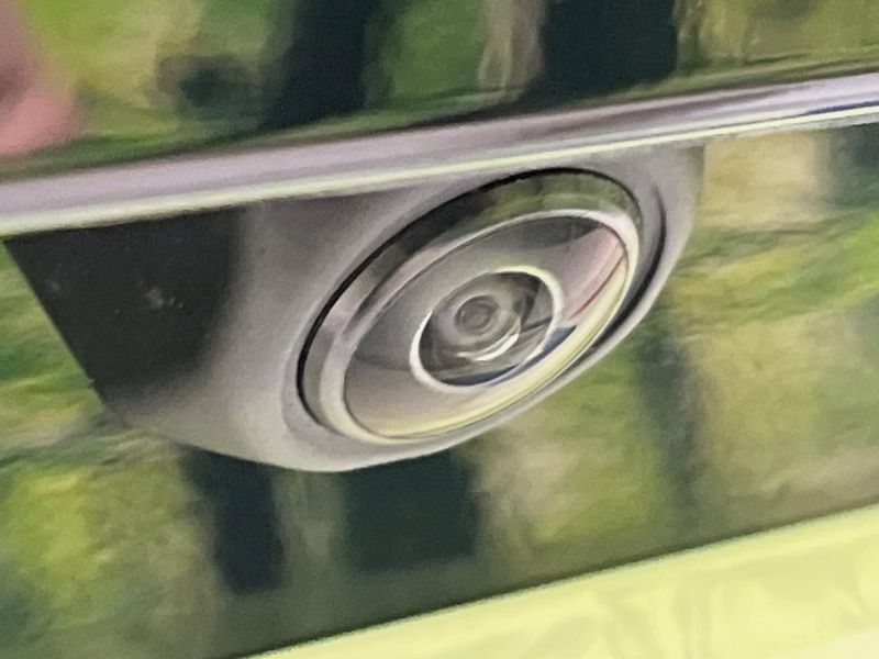2024 Toyota Sienta 6AA-MXPL10G (UW-6a851f52a3035)[6]