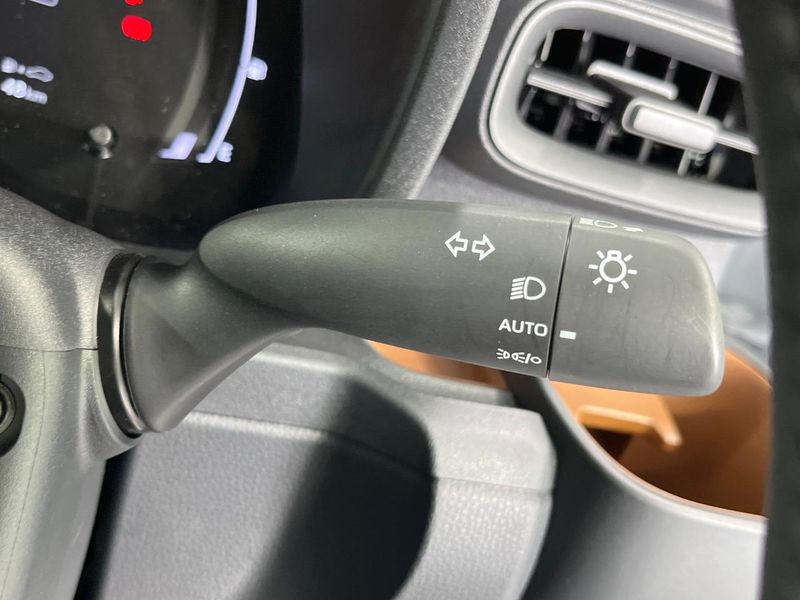 2025 Toyota Sienta 6AA-MXPL10G (UW-6a851f53d9b5c)[16]