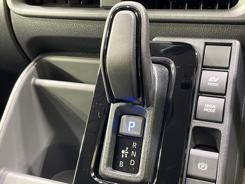 2026 Toyota Sienta 6AA-MXPL10G (UW-6a851f5650dca)[23]