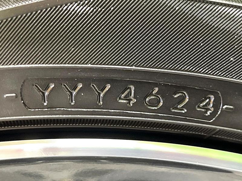 2025 Toyota Prius 6AA-MXWH60 (UW-6a851f6813ccd)[21]