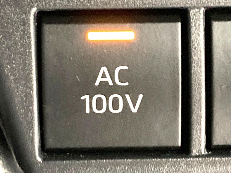 2025 Toyota Prius 6AA-MXWH60 (UW-6a851f68c34cb)[25]