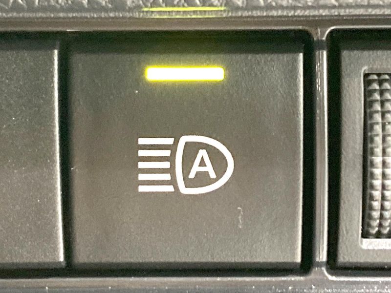 2025 Toyota Prius 6AA-MXWH60 (UW-6a851f68c34cb)[20]