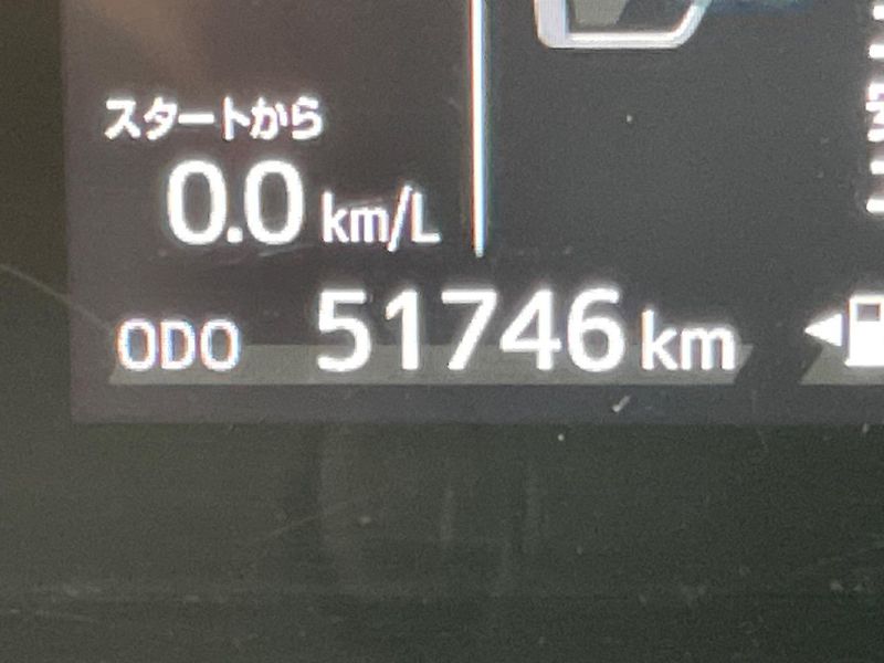 2017 Toyota Aqua DAA-NHP10H (UW-6a851f8590aa4)[2]