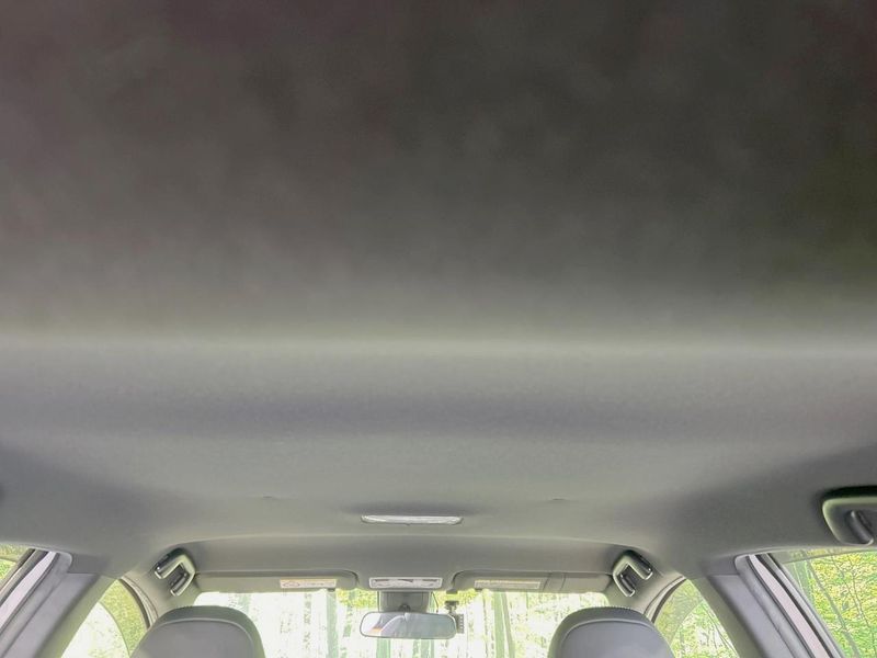 2018 Toyota Aqua DAA-NHP10 (UW-6a851f87658bb)[16]