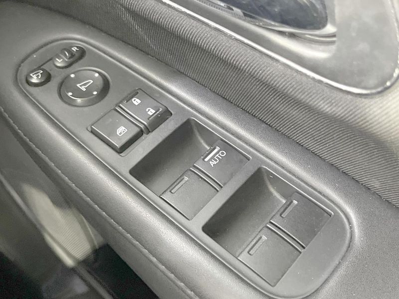 2014 Honda Vezel DAA-RU3 (UW-6a851facee25d)[29]