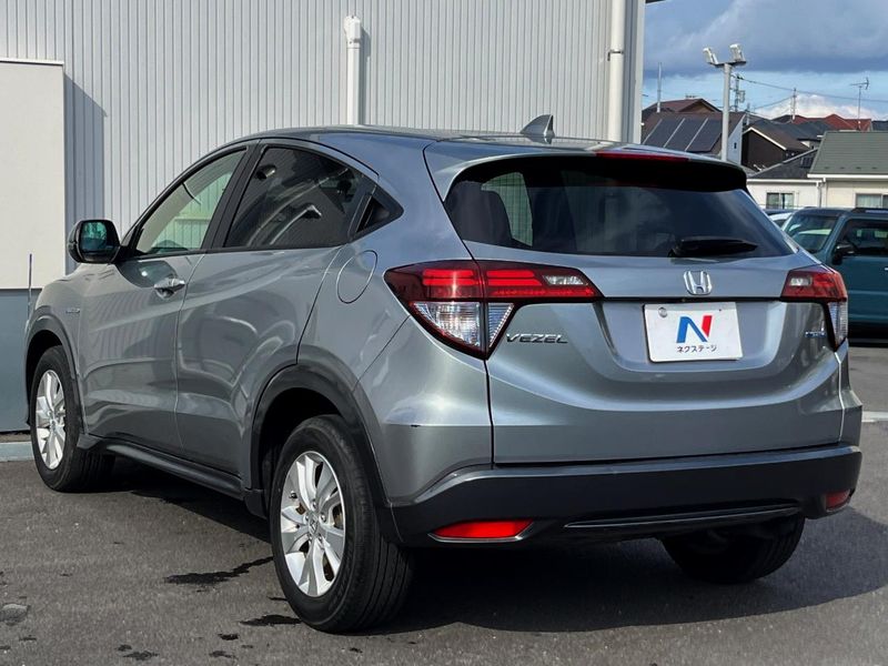 2015 Honda Vezel DAA-RU3 (UW-6a851fae82c24)[28]