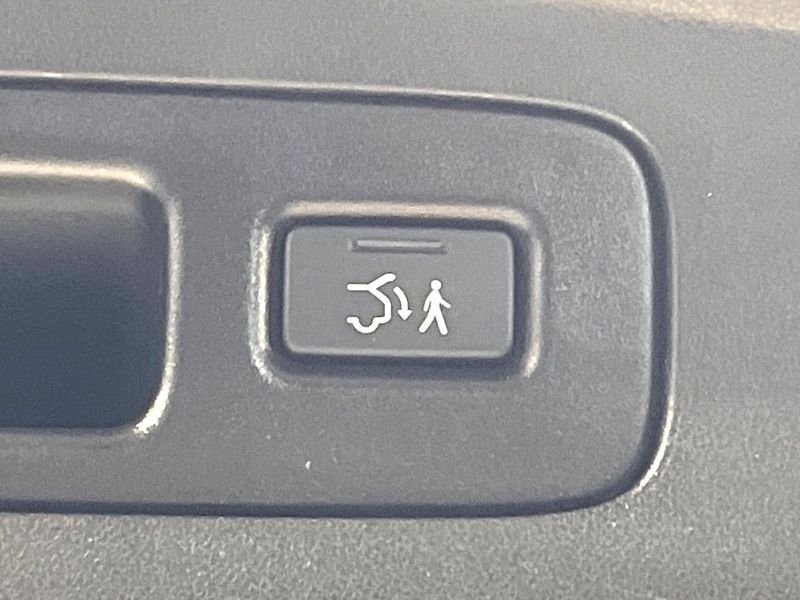 2024 Honda ZR-V 6AA-RZ4 (UW-6a851fc2e6fb4)[18]
