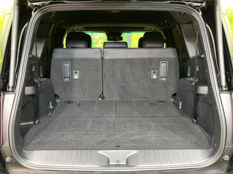 2024 Toyota Land Cruiser 250 3BA-TRJ250W (UW-6a851fed0632f)[8]
