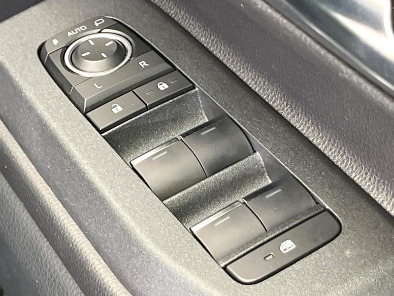 2024 Toyota Land Cruiser 250 3BA-TRJ250W (UW-6a851fed0632f)[25]