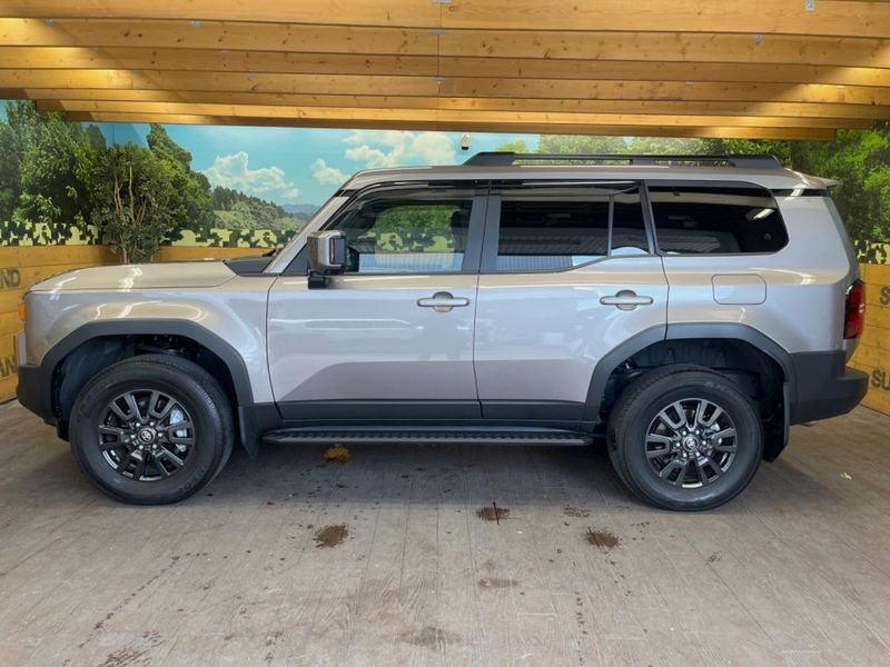2024 Toyota Land Cruiser 250 3BA-TRJ250W (UW-6a851fed5c956)[23]