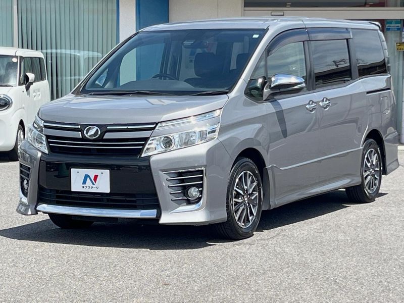 2016 Toyota Voxy DBA-ZRR80W (UW-6a85202a9b2f2)[0]