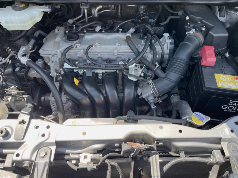2016 Toyota Voxy DBA-ZRR80W (UW-6a85202a9b2f2)[7]