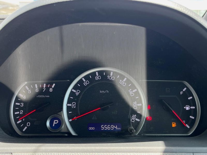 2016 Toyota Voxy DBA-ZRR80W (UW-6a85202a9b2f2)[11]