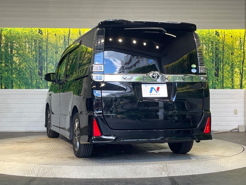 2018 Toyota Voxy DBA-ZRR80W (UW-6a8520311fdf9)[8]
