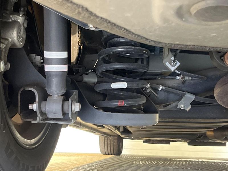 2018 Toyota Voxy DBA-ZRR80W (UW-6a8520311fdf9)[12]
