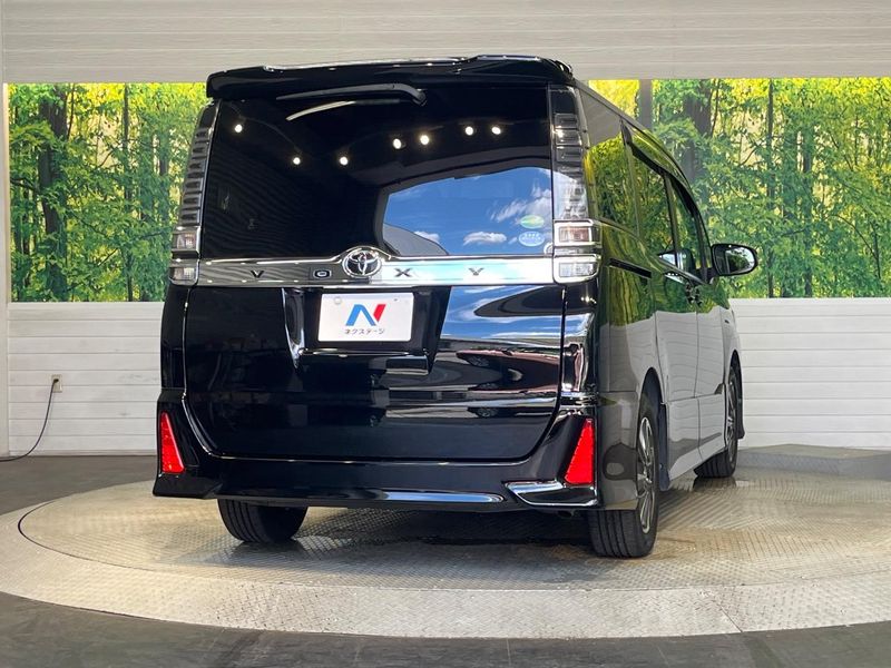 2018 Toyota Voxy DBA-ZRR80W (UW-6a8520311fdf9)[22]