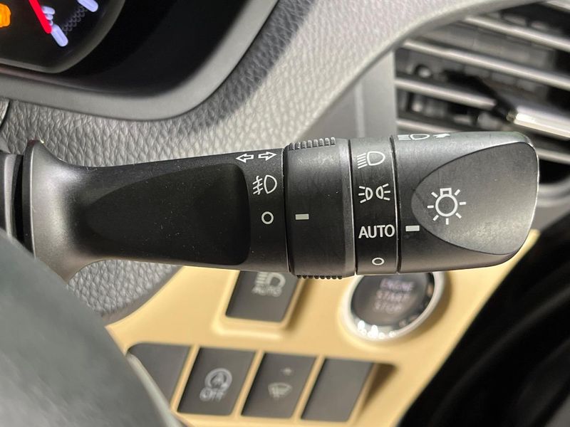 2014 Toyota Noah DBA-ZRR85G (UW-6a85203b88d86)[20]