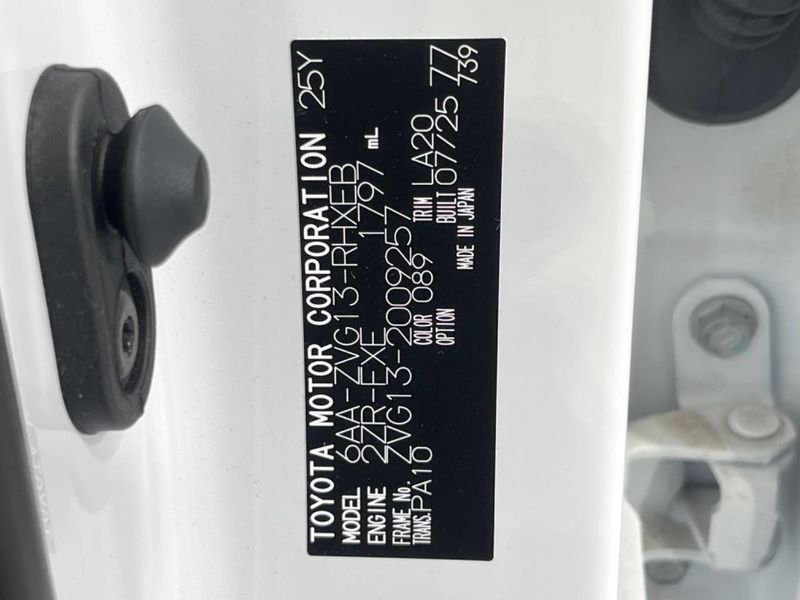 2025 Toyota Corolla Cross 6AA-ZVG13 (UW-6a85204816e8e)[1]