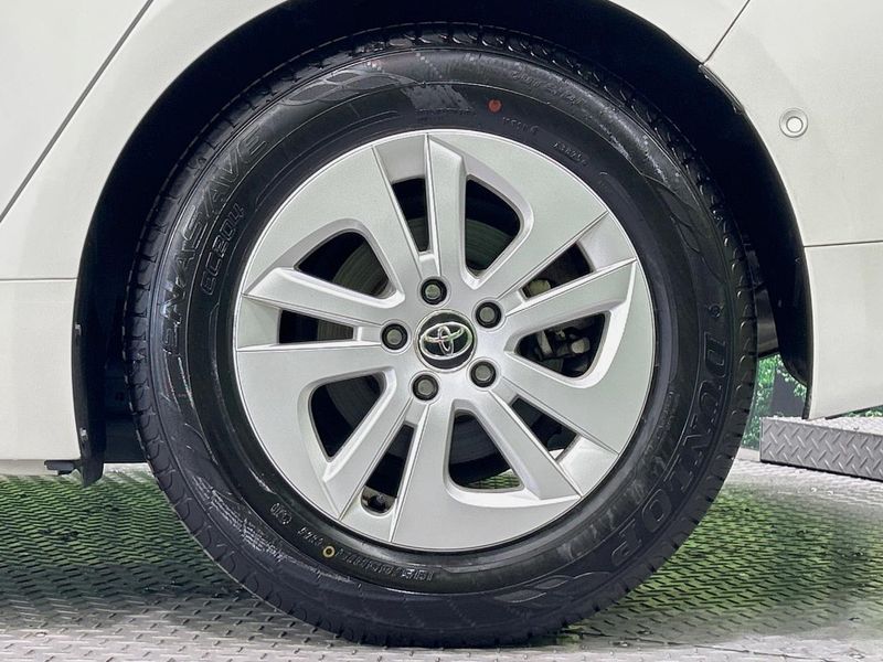 2017 Toyota Prius DAA-ZVW50 (UW-6a852052df652)[8]