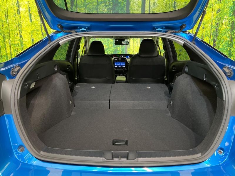 2019 Toyota Prius DAA-ZVW51 (UW-6a8520585a1c5)[21]