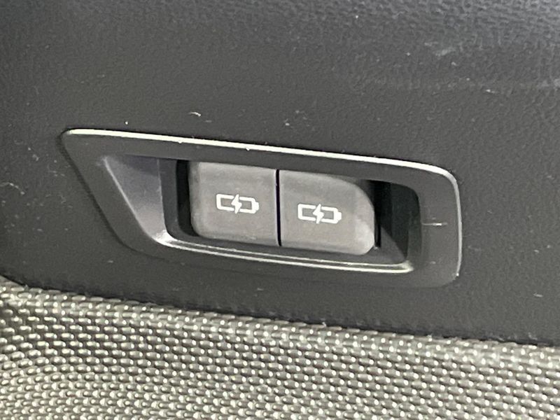 2024 Toyota Corolla Touring 6AA-ZWE219W (UW-6a8520643eee1)[25]
