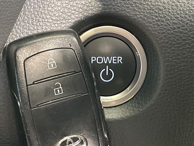 2024 Toyota Corolla Touring 6AA-ZWE219W (UW-6a8520643eee1)[15]