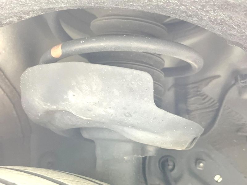 2022 Toyota Noah 6AA-ZWR90W (UW-6a85206e026e9)[14]