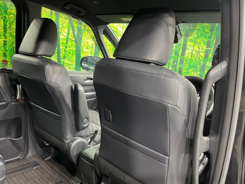 2023 Toyota Voxy 6AA-ZWR90W (UW-6a85207172bf8)[5]