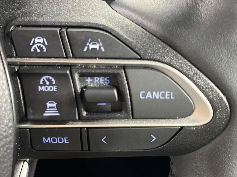 2023 Toyota Voxy 6AA-ZWR90W (UW-6a85207172bf8)[29]