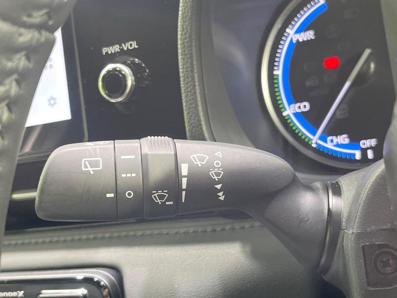 2025 Toyota Voxy 6AA-ZWR90W (UW-6a852077dd7d9)[19]