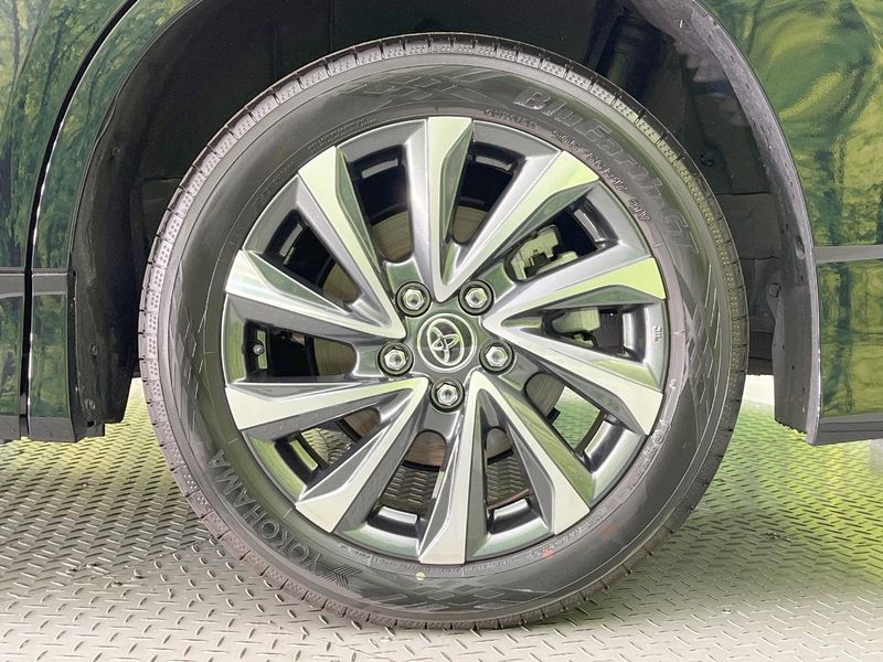 2025 Toyota Voxy 6AA-ZWR90W (UW-6a852078d7f3b)[11]