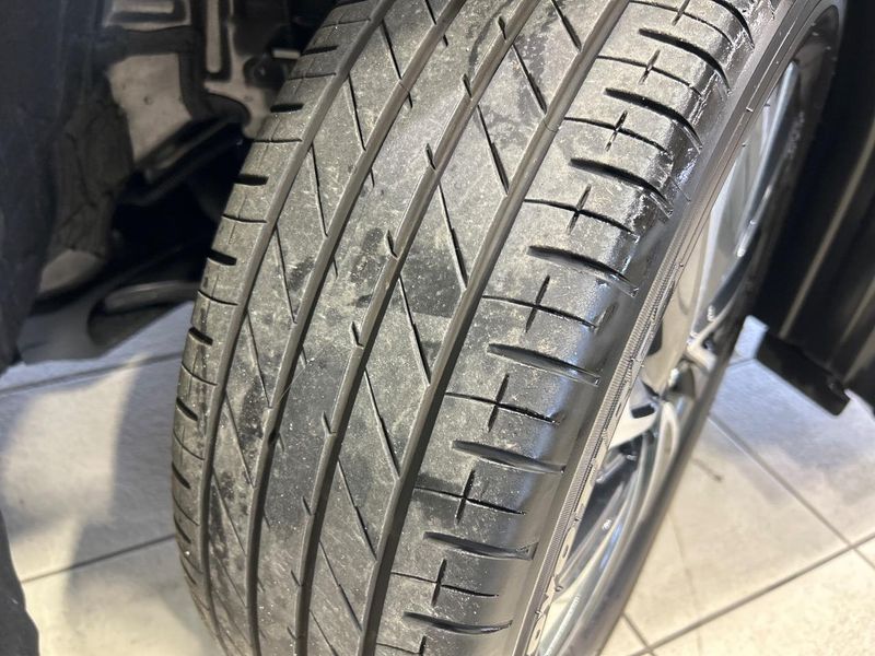 2024 Toyota Voxy 6AA-ZWR90W (UW-6a85207ab7689)[14]