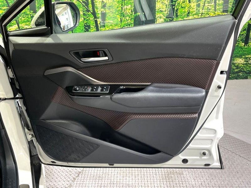 2019 Toyota C-HR DAA-ZYX10 (UW-6a852081739b9)[4]