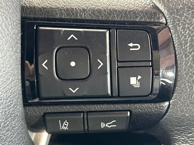 2021 Toyota Hilux 3DF-GUN125 (UW-6a866ed035f3a)[23]