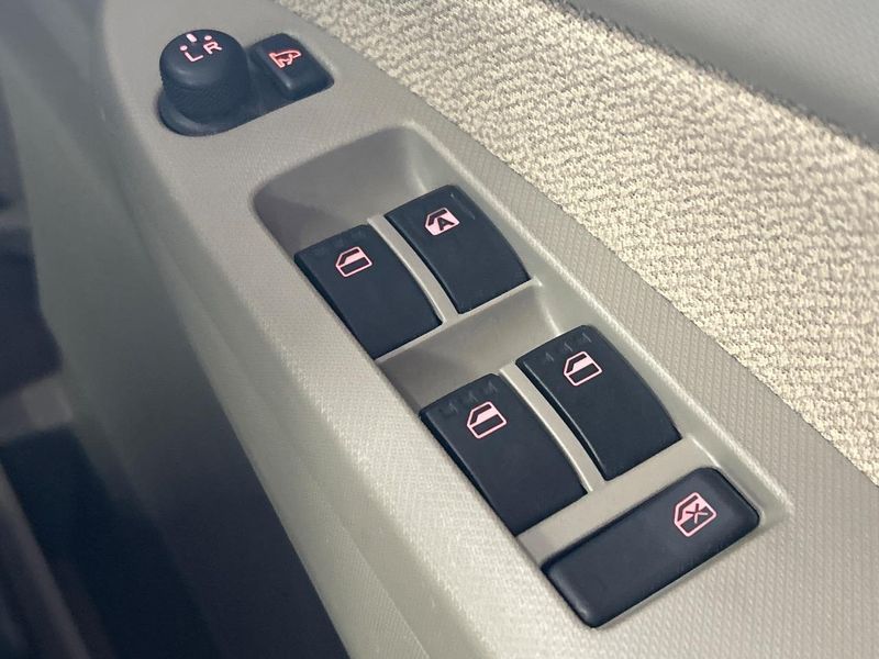 2013 Daihatsu Move DBA-LA100S (UW-6a866f6a9eb9c)[9]
