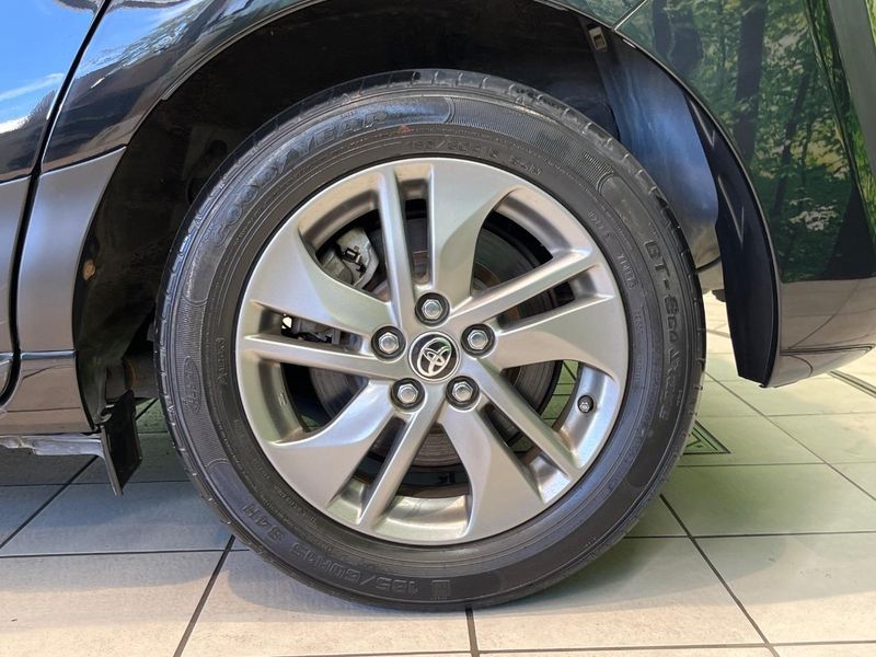 2016 Toyota Sienta DBA-NSP170G (UW-6a867065a031f)[12]