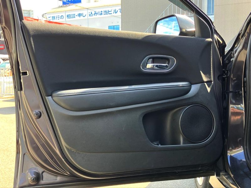 2015 Honda Vezel DAA-RU3 (UW-6a86707edacde)[19]