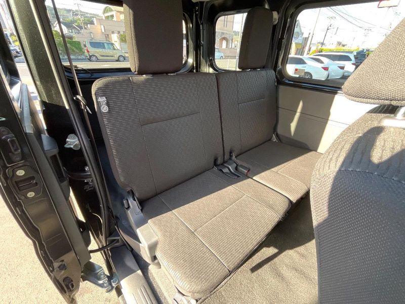 2024 Toyota PIXIS VAN 3BD-S700M (UW-6a867096e2a83)[25]