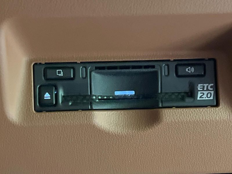 2023 Toyota Vellfire Hybrid 6AA-AAHH40W (UW-6a87bfc8e1d28)[27]